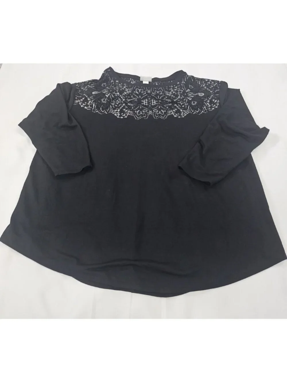 Ava & Viv Black Tunic Top Sheer Mesh Yoke Silver Foil Mandala Plus Size 2X - Picture 8 of 10